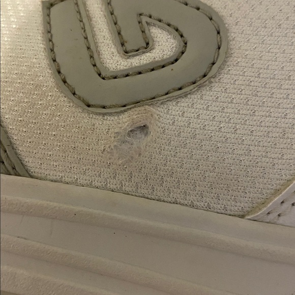 Burton White Snowboard Boots with Gray Highlights, good condition. - Picture 9 of 9